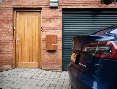 domestic-ev-columns-2